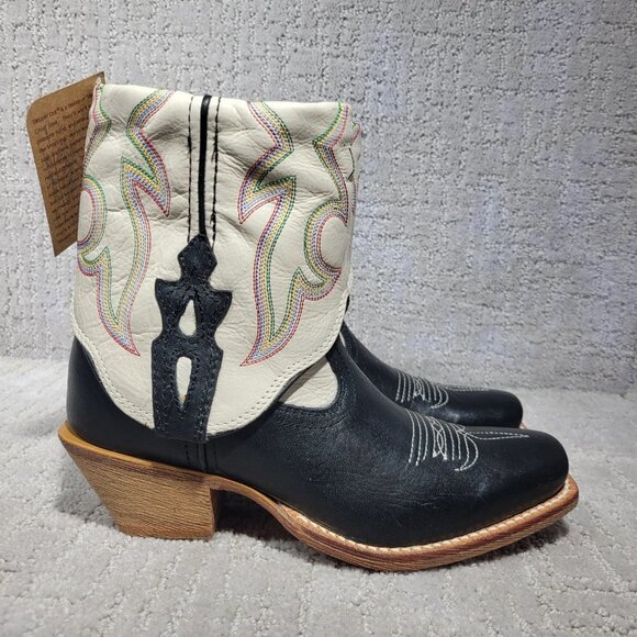 Twisted X Women's Size 5.5B White Black Leather Fold Over Ankle Boots WSOC 001 - Picture 1 of 12